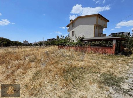 Ata Gayrimenkul,den İmar Yoluna Cephe 185m2 Konut İmarlı Arsa