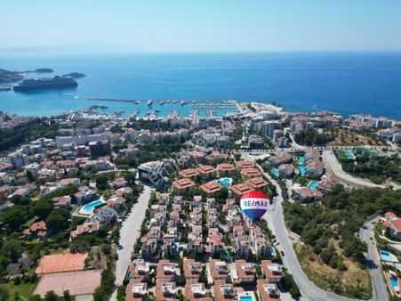 Marina Mevkii Atasoy Villaları Köşe Konum Tripleks Satışta...