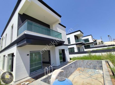 Müstakil Havuzlu, Lüx İşçilik 5+1 K.m Satılık Dublex Villa