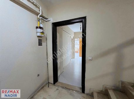 "erıklımanda Denız Ve Şehır Manzaralı 3+1 Lüks Daire