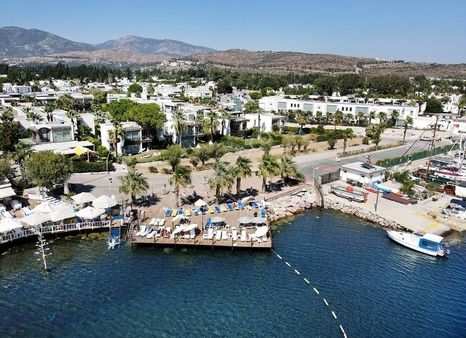 Bodrum Ortakent Denize Sıfır Konumda 2+1 Eşyalı Satılık Daire