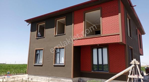 Konya Çumra İstiklal Mahallesi'nde Yepyeni Müstakil Eviniz Hazır