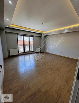 Çekmeköy Çatalmeşe Mah İki Ayleye Uyğun Üst Dubleks 4+1 170m2