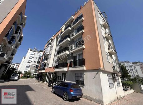 Riga'dan Satılık Şafak Mah 2+1 90 M2 Site İçi Daire