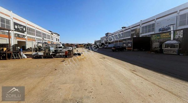 Zorlu Gayrimenkul'den Metalsanayi Sitesinde 160m2 3 Katlı