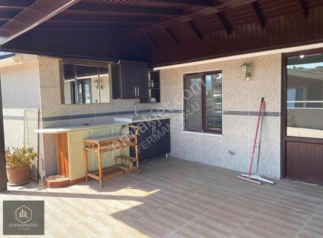 Bahçelievler'de Satılık 5+1 Düblex 300 M2