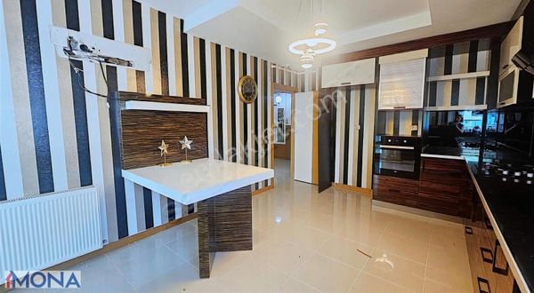 Uncalı Mah'de 6+1 Satılık Dubleks Daire