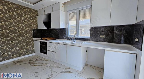 Döşemealtı Yeniköy Mah'de 3+1 Satılık Daire