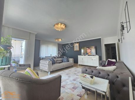 Aybars'tan Armağanevlerde Bölgenin En Geniş Dairesi 7+1 Dubleks