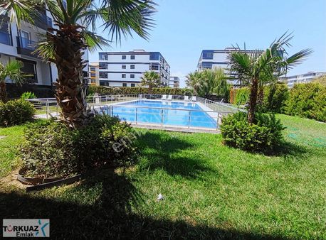 Kipa Arkası Havuzlu Site Yüksek Kredili 3+1 Son Kat 3 Katlı Bina