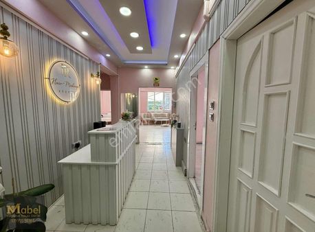 Mabel'den-şehrin Merkezinde Köşebaşı Kurulu Düzen Hazır Müşterli