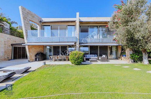 Bodrum Yokuşbaşı Castle Rock Sitesinde Müstakil Villa