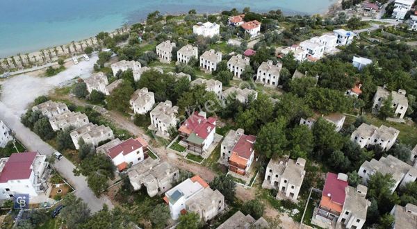 Milas Kıyıkışlacık Denize Sıfır Sitede Satılık Villa