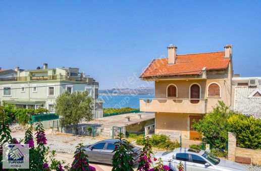 Kalabak Site İçinde Denize Yakın Ve Manzaralı Çatı Odalı Villa