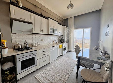 Yılmazer'den 2. Kat Konumunda Geniş Balkon Okula Yakın 3+1 Giriş