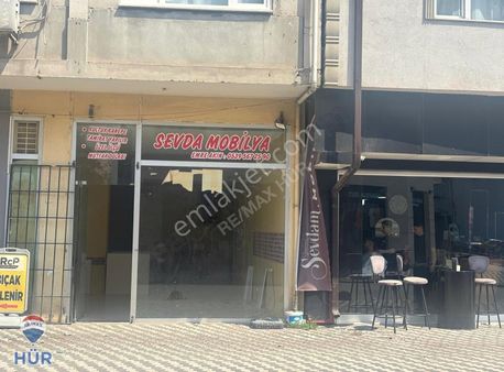 Adapazarı İstiklal Mahallesi Yıldız Caddesinde Satılık Dükkan