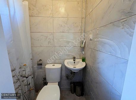 Foça Gerenköy'de 12 Dönüm Zeytinlik Ve İki Katlı Müstakil Ev