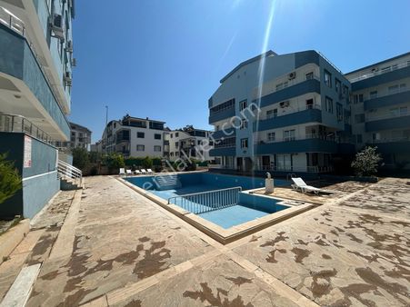 Aydın Didim Efeler Mahallesi'nde Havuzlu Sitede Satılık 1+1 Daire