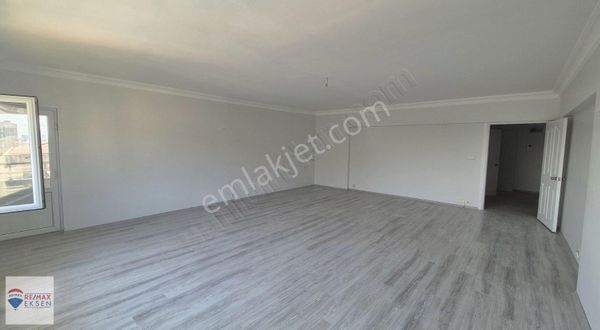 Çekmeköy Altınkoza Evleri Satılık 6+2 300 M2 Dubleks Daire