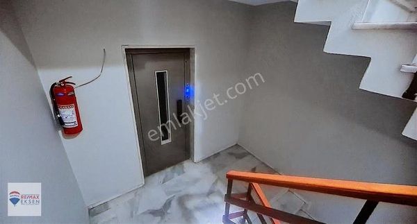 Maltepe Altıntepe'de Marmaraya Yakın Satılık 3+1 Arakat Daire