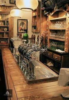 Süvari Caddesinde Köşe Konumda Restoran & Pub