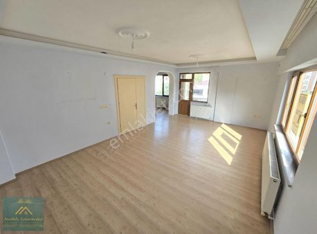 Anadolu Gayrimenkul'den Şirinevler Kiralık 3+1 Daire