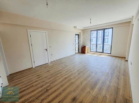 Anadolu Gayrimenkul'den Cumhuriyet Mahallesi'nde Satılık 2+1