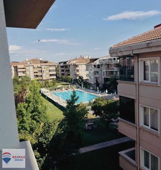 Lüleburgaz'da Site İçerisinde Havuzlu 4+1 Kiralık Dubleks Daire