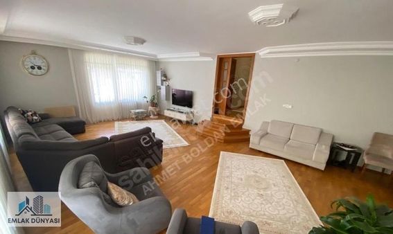 Emlak Dünyası Bağlarbaşı Krediye Uygun Geniş 3+1 Satılık Daire