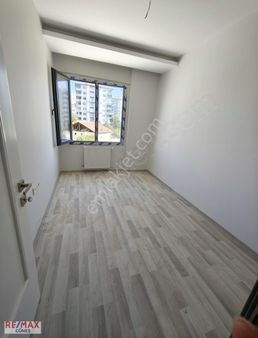 Yüzakında 175 Metrekare Sıfır Arakat Lüks 4+1 Daire