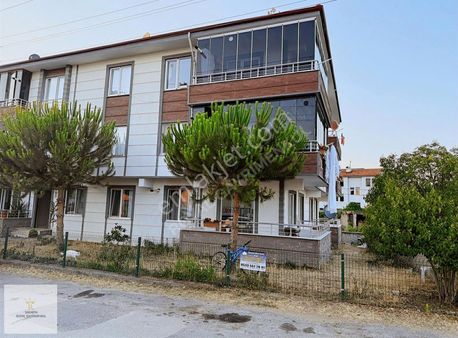 Sakarya Karasu'da Plaj Ve Çarşıya Yakın Geniş 2+1 Daire