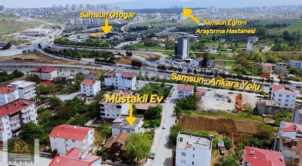 Derecik'de Satılık 482 M² Arsa İçinde 2 Katlı Müstakil Ev