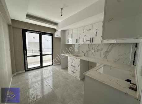 Sancakta Satılık 3 Cepheli Arakat Sıfır 2+1 Daire