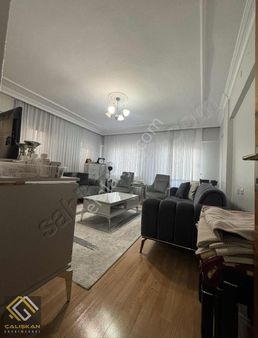 Konumu Mükemmel/çarşıya Pazara Okullara Ulaşıma Tam Erişim