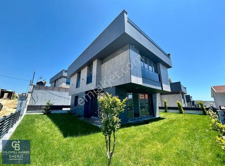 Kumburgaz'da Deniz Manzaralı Sıfır 4+2 Satılık Müstakil Villa