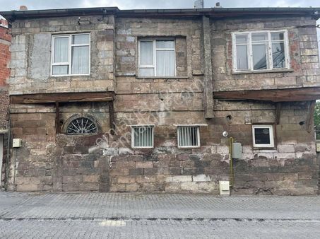 Konağımız Harman Mahallesinde Manzaralı Merkezde Harika Konumhar