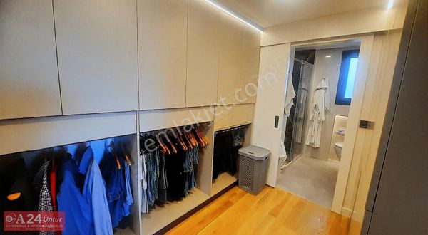 Narlıdere Evinpark Sitesi'nde Satılık Deniz Manzaralı Daire