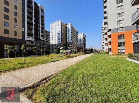 Hatice Enhoş'tan Sur Yapı'da 2+1 Satılık Daire