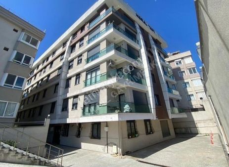 Maltepe De Yenı Bına Da Satılık