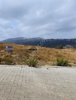 Aras**soğucak Ta Satılık 1000 M2 Muazam Konumlu İmarlı Arsa