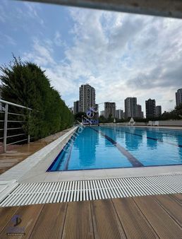 Icon'dan Akdeniz Mah'de Kızartma Mutfaklı Geniş Peyzajlı 4+1