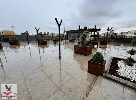 Şahinoğlu Emlak'tan Satılık 35 Mt Yola Yakın Delux 4+1 Daire