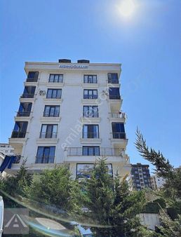 ''tek Yetkili'' Zümrütevler'de Ayrı Mutfaklı Teraslı 2+1!