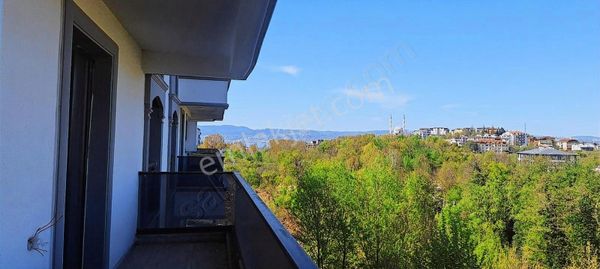 Fırsat 2+1 Sitede Asansörlü Havuzlu Ara Kat / Başiskele Kocaeli