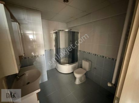 Korucuk Gülistan Sitesi'nde Satılık 3+1 Daire