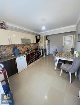 Detay Emlaktan 17 Eylül Mahallesinde 3+1 Ebeveyn Banyolu Satılık