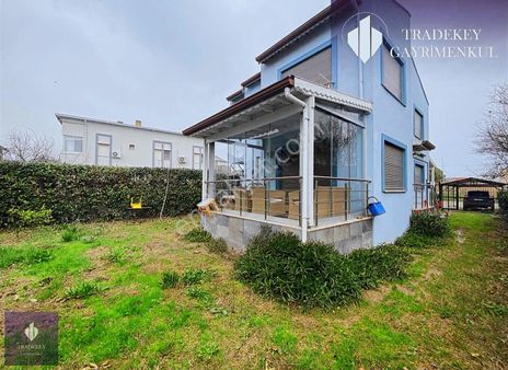 Denize Yakın, Yerden Isıtmalı, Müstakil 3+1 Eşyalı Kiralık Villa