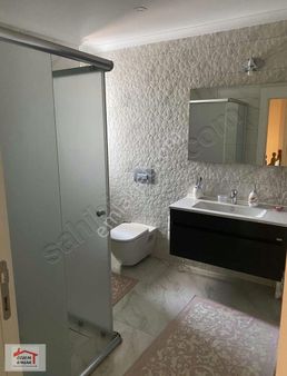 Adapark Sitesinde Tam Bağımsız Güvenlikli Villa