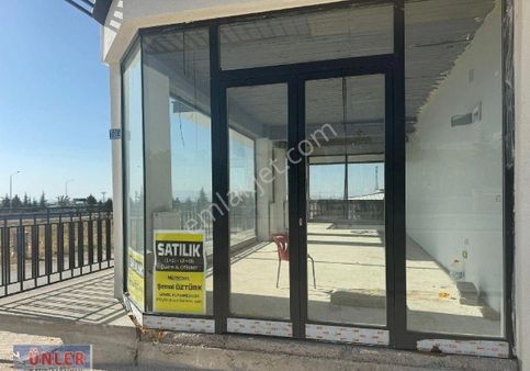 Diş Hastanesi Karşısında Satılık Dükkanlarımız