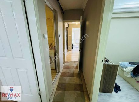 Küçükpark Meydan Konut & İşletme Kullanım Uygun 1. Kat Satılık